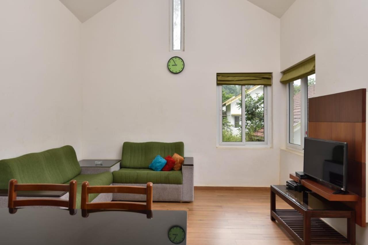 Dazzle Villa Resort Kalpetta Bagian luar foto