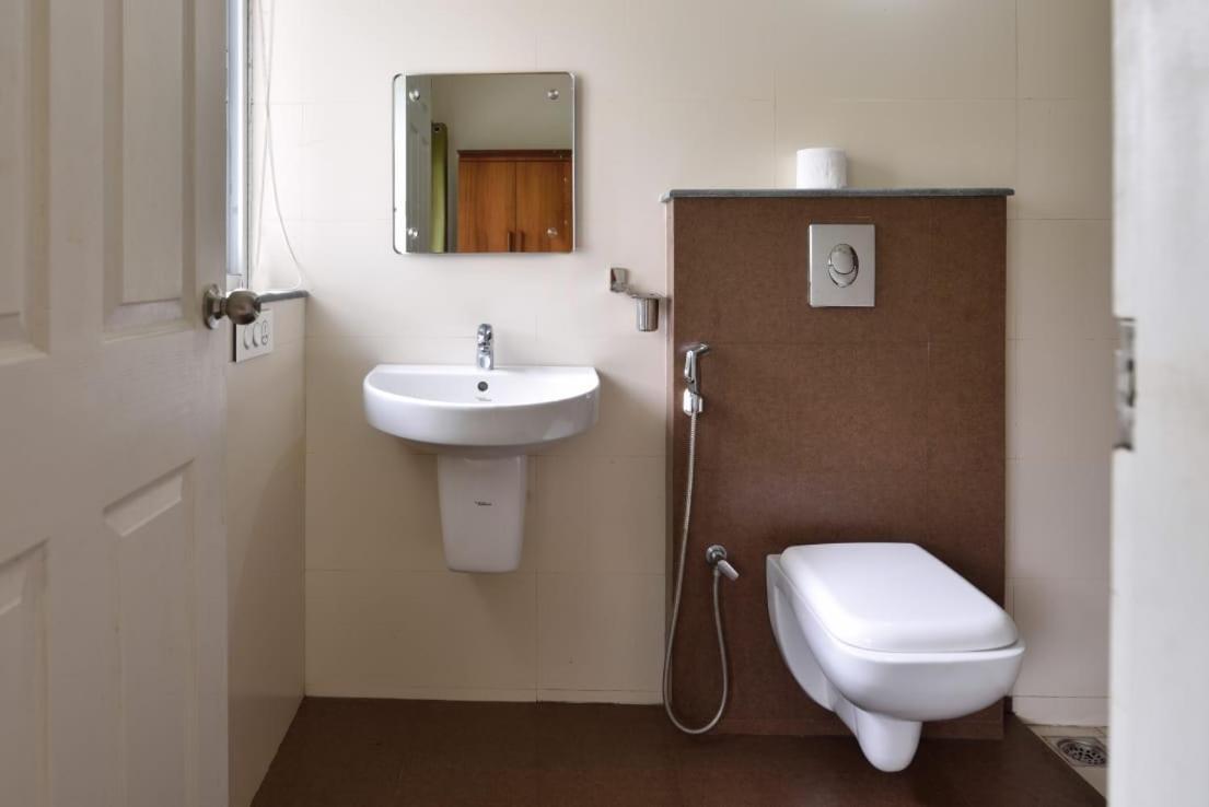 Dazzle Villa Resort Kalpetta Bagian luar foto